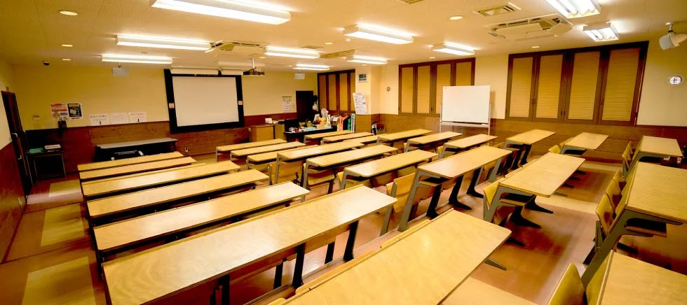 第1学科教室